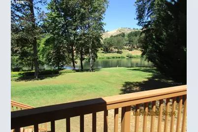 2635 Whistlers Park Rd, Roseburg, OR 97470 - Photo 5