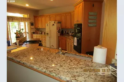 2635 Whistlers Park Rd, Roseburg, OR 97470 - Photo 9
