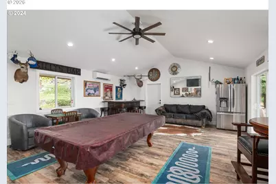 86407 Homestead Rd, Springfield, OR 97478 - Photo 13