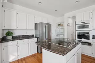 13574 SW Mint Pl, Portland, OR 97223 - Photo 11