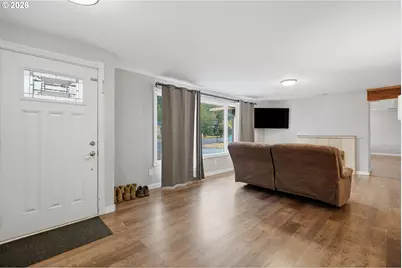 2401 NE 100th St, Vancouver, WA 98686 - Photo 5