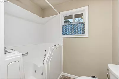 1935 Westside Hwy, Kelso, WA 98626 - Photo 25