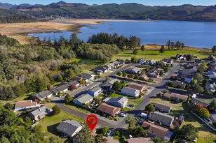 34130 Pintail Ave, Nehalem, OR 97131 - Photo 3