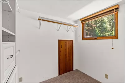 1572 Happy Ln, Eugene, OR 97401 - Photo 29