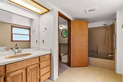 1572 Happy Ln, Eugene, OR 97401 - Photo 25