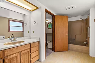 1572 Happy Ln, Eugene, OR 97401 - Photo 25