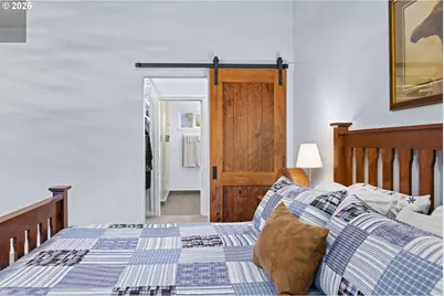 2922 Walnut Ct, Hubbard, OR 97032 - Photo 17