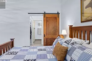 2922 Walnut Ct, Hubbard, OR 97032 - Photo 17