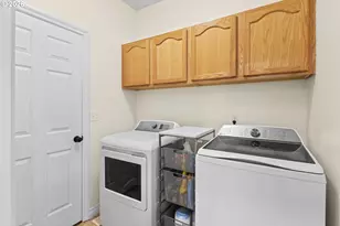 2922 Walnut Ct, Hubbard, OR 97032 - Photo 13