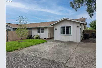225 SW Fleishauer Ln, McMinnville, OR 97128 - Photo 3