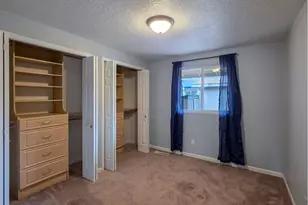 225 SW Fleishauer Ln, McMinnville, OR 97128 - Photo 23