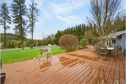 694 Orchard Ln, Roseburg, OR 97471 - Photo 9