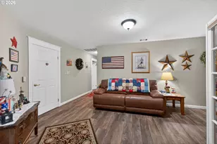 694 Orchard Ln, Roseburg, OR 97471 - Photo 17