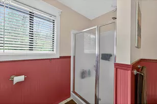 694 Orchard Ln, Roseburg, OR 97471 - Photo 29