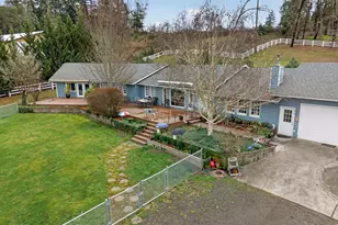 694 Orchard Ln, Roseburg, OR 97471 - Photo 3