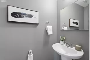 1051 N Fremont St, Portland, OR 97227 - Photo 15