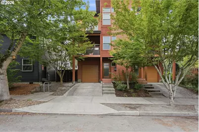 1051 N Fremont St, Portland, OR 97227 - Photo 1