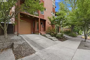 1051 N Fremont St, Portland, OR 97227 - Photo 41