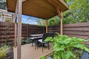 1051 N Fremont St, Portland, OR 97227 - Photo 37