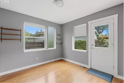 1051 N Fremont St, Portland, OR 97227 - Photo 5