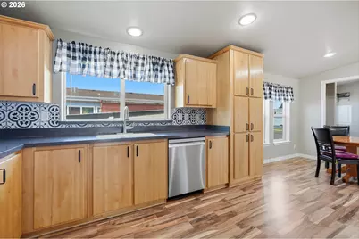 300 SW 7th Ave #120, Battle Ground, WA 98604 - Photo 11