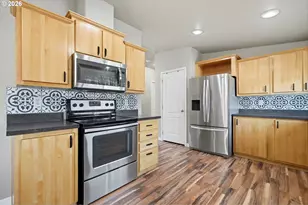 300 SW 7th Ave, Battle Ground, WA 98604 - Photo 13