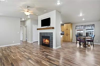 300 SW 7th Ave #120, Battle Ground, WA 98604 - Photo 5