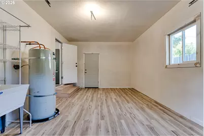 47776 W 2nd St, Oakridge, OR 97463 - Photo 17