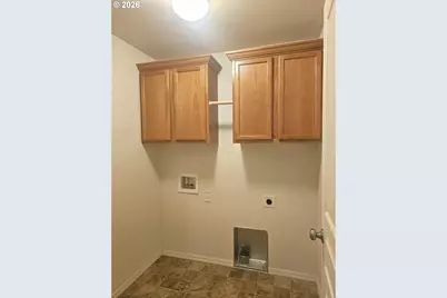 3176 SW Evergreen Ave, Redmond, OR 97756 - Photo 19