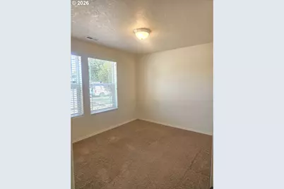 3176 SW Evergreen Ave, Redmond, OR 97756 - Photo 11
