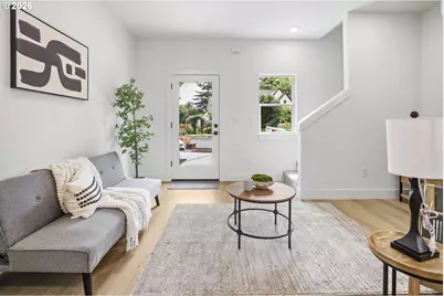 2011 SW Moss St, Portland, OR 97219 - Photo 15