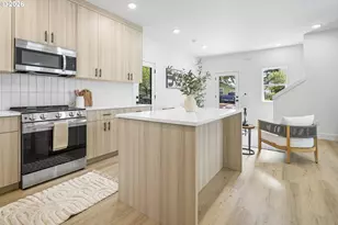 2011 SW Moss St, Portland, OR 97219 - Photo 9