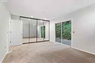 6647 SE 122nd Ave, Portland, OR 97236 - Photo 31