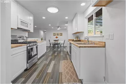 611 NE Bockes Loop, Sheridan, OR 97378 - Photo 17