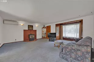 444 N 1st St, Creswell, OR 97426 - Photo 9