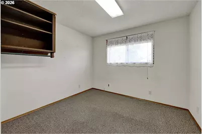444 N 1st St, Creswell, OR 97426 - Photo 29
