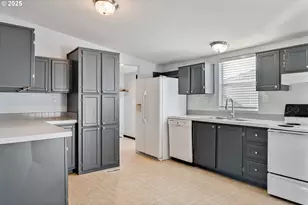 233 Concord Pl, Longview, WA 98632 - Photo 7