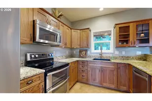 7200 Vista Ridge Dr, Brookings, OR 97415 - Photo 15