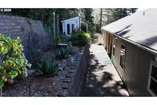 7200 Vista Ridge Dr, Brookings, OR 97415 - Photo 37