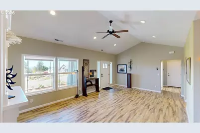 7200 Vista Ridge Dr, Brookings, OR 97415 - Photo 5