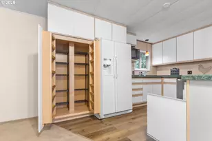 1600 E Rhododendron Dr, Florence, OR 97439 - Photo 9