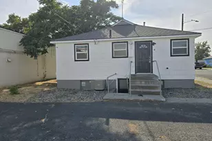 205 SW 3rd St, Hermiston, OR 97838 - Photo 5