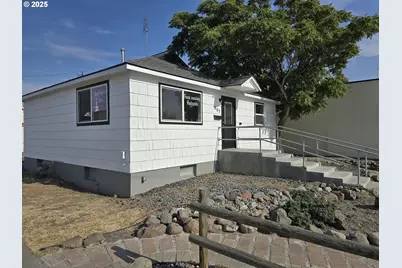 205 SW 3rd St, Hermiston, OR 97838 - Photo 3