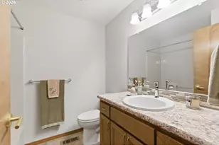 2211 NE 156th Ave, Portland, OR 97230 - Photo 25