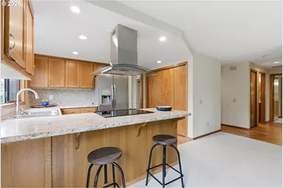 2211 NE 156th Ave, Portland, OR 97230 - Photo 15