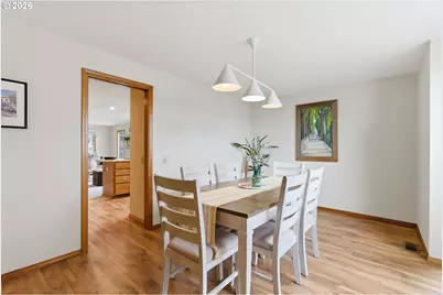 2211 NE 156th Ave, Portland, OR 97230 - Photo 5