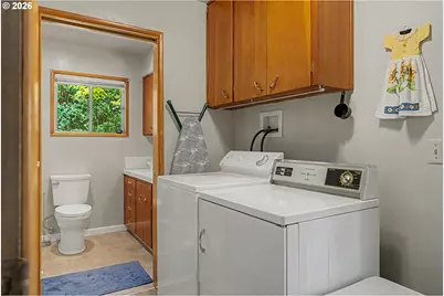 1016 NE 10th Ave, Hillsboro, OR 97124 - Photo 29