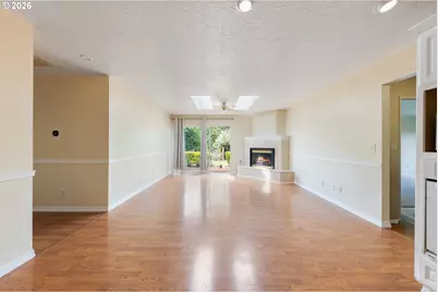 1025 N 3rd St, Woodburn, OR 97071 - Photo 17