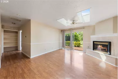 1025 N 3rd St, Woodburn, OR 97071 - Photo 15