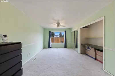 1025 N 3rd St, Woodburn, OR 97071 - Photo 27